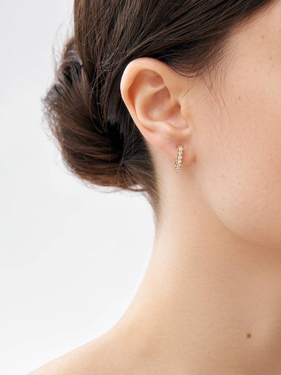 classy diamond earrings